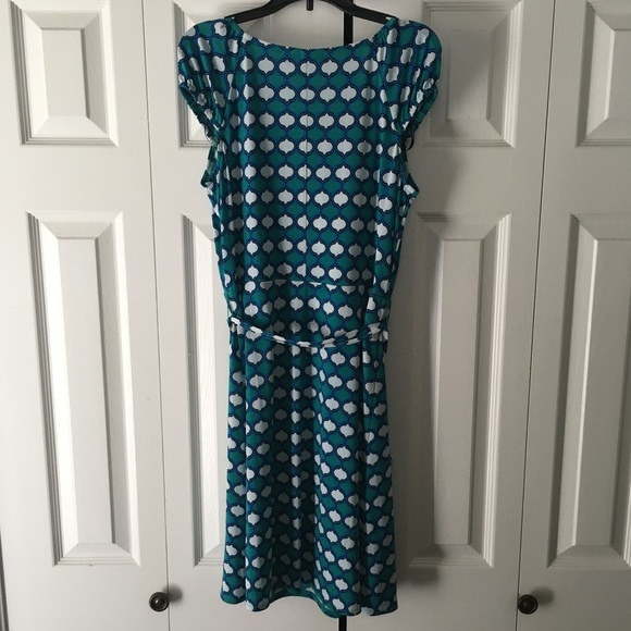 LAUNDRY BY DESIGN Print Short Sleeve Wrap Dress - Picture 2 of 4